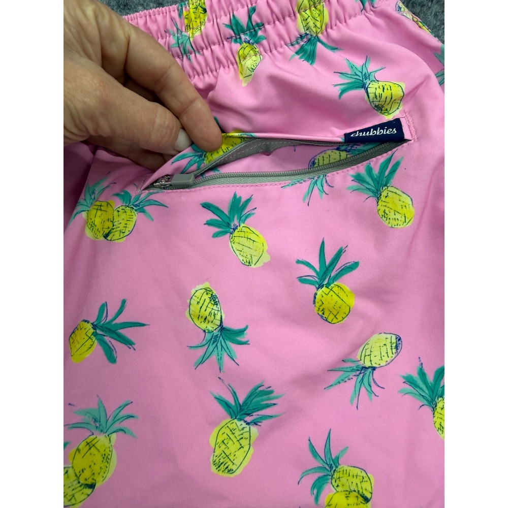 Chubbies Mens Pink Pineapple Print Swim Trunks Size Large 5.5 Inch Inseam - Picture 6 of 7